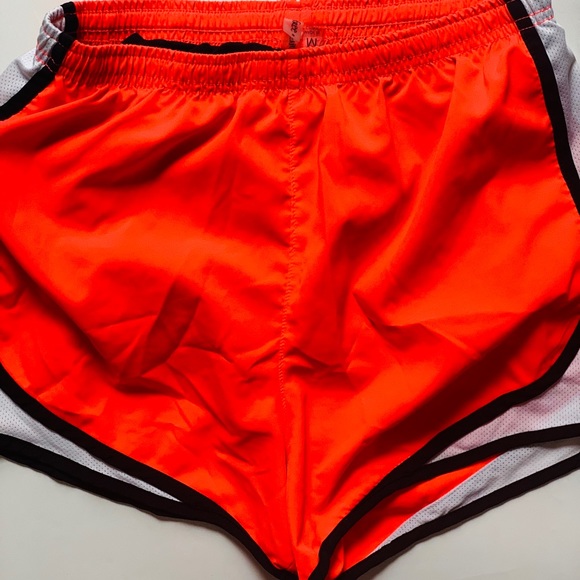 Shorts - Picture 2 of 3